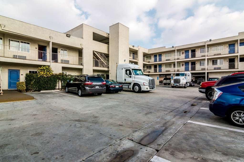 Motel 6 בל גארדנס מראה חיצוני תמונה