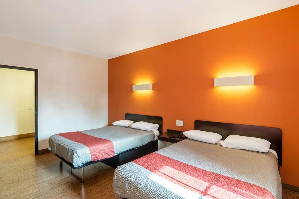 Motel 6 בל גארדנס חדר תמונה