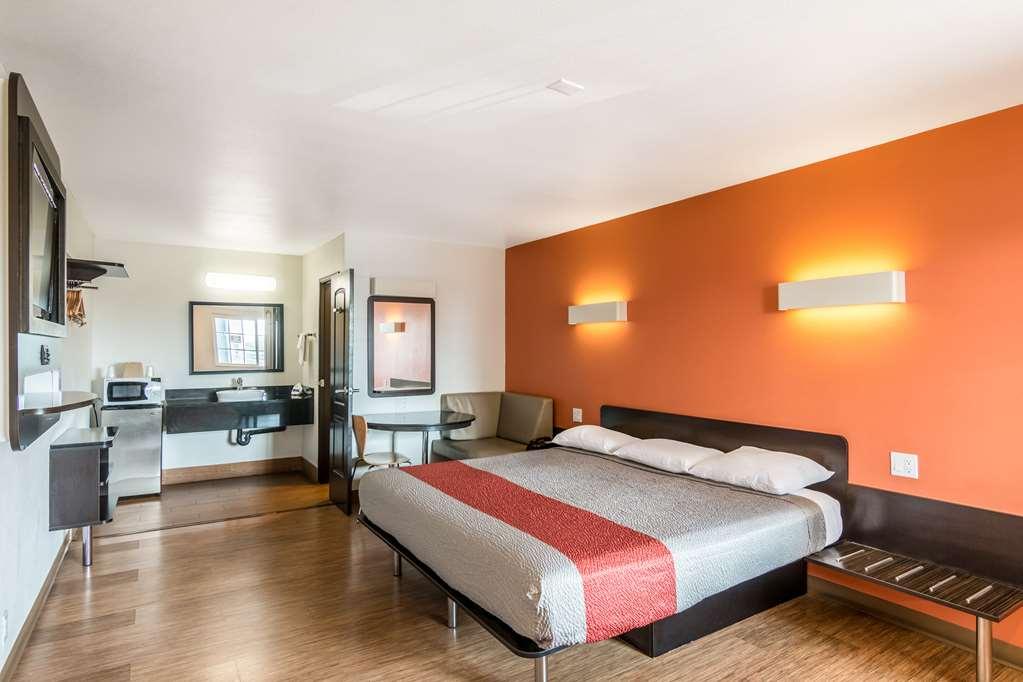 Motel 6 בל גארדנס חדר תמונה