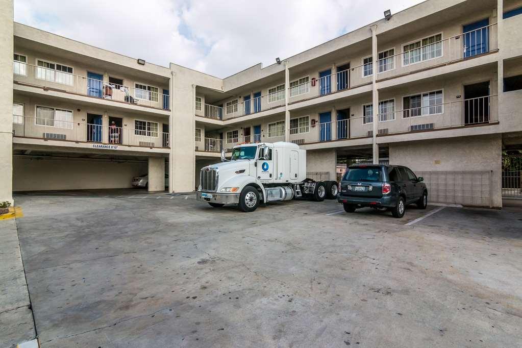 Motel 6 בל גארדנס מראה חיצוני תמונה