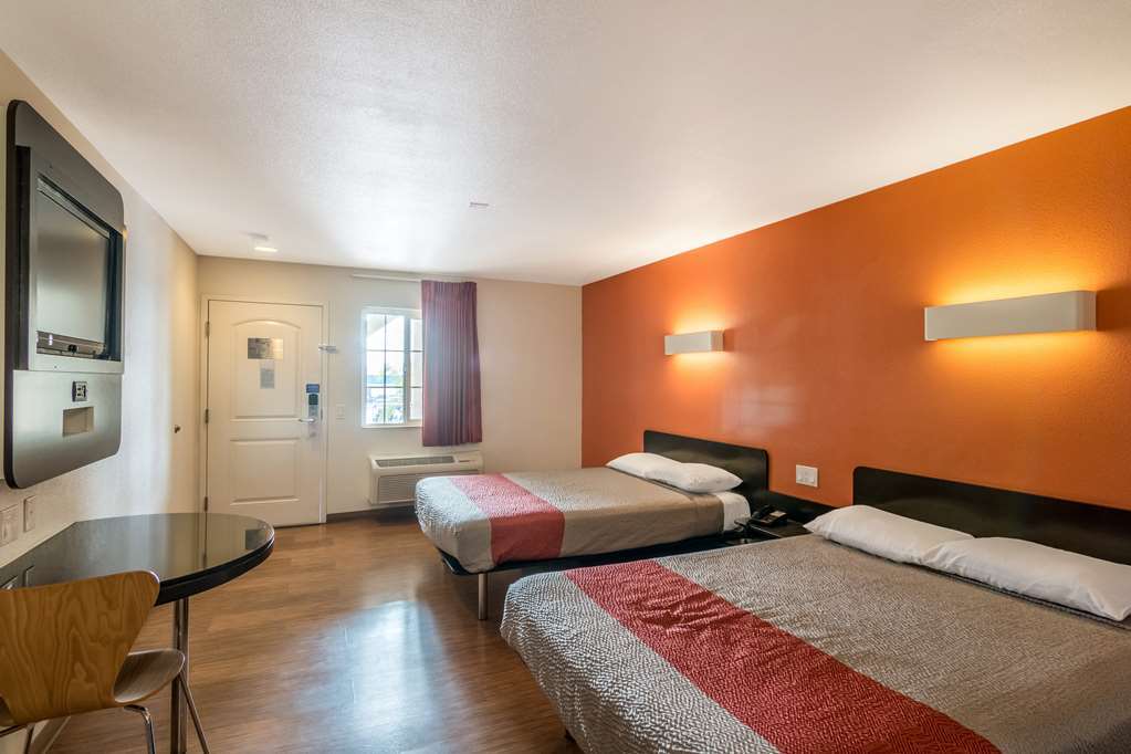 Motel 6 בל גארדנס חדר תמונה