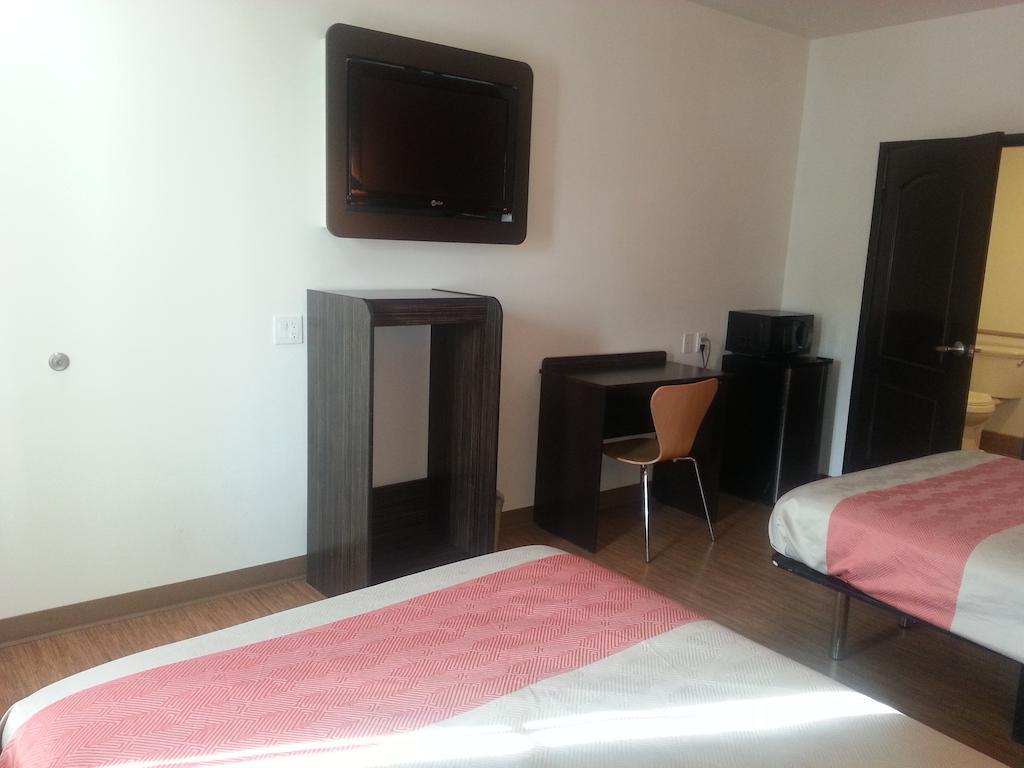 Motel 6 בל גארדנס מראה חיצוני תמונה