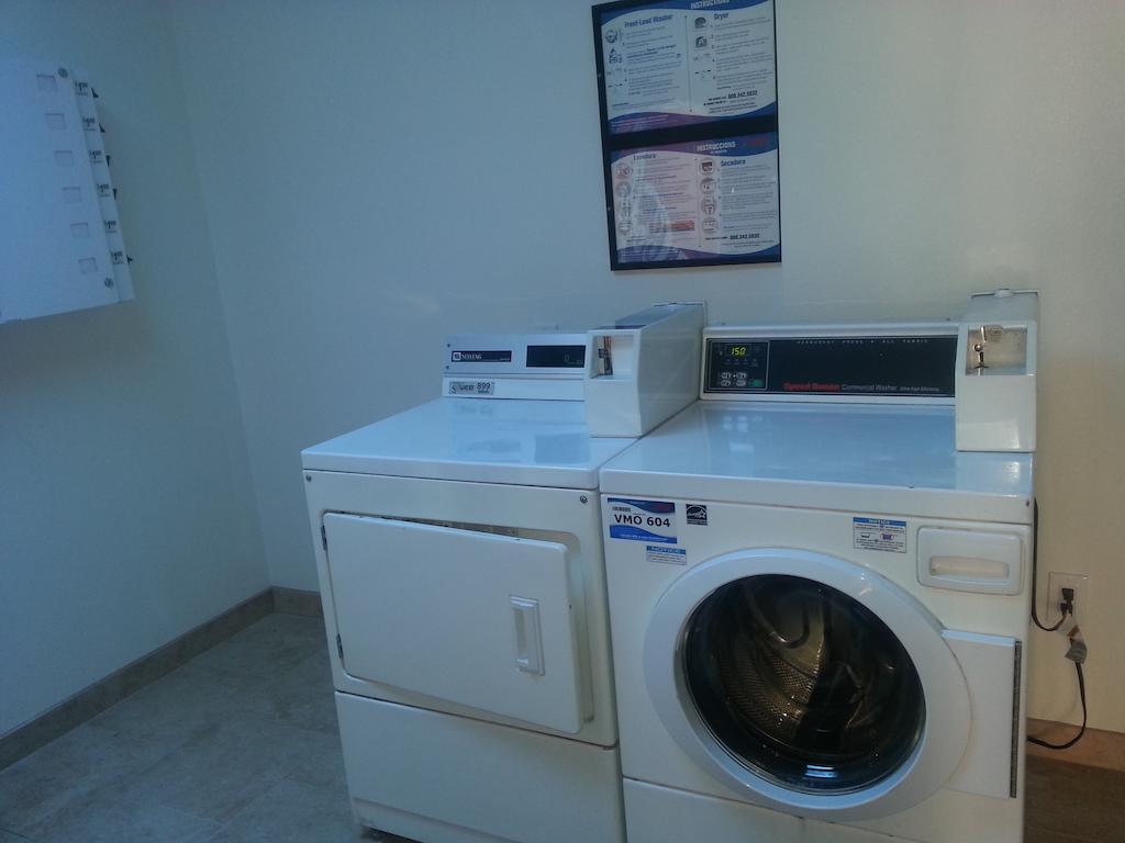 Motel 6 בל גארדנס מראה חיצוני תמונה
